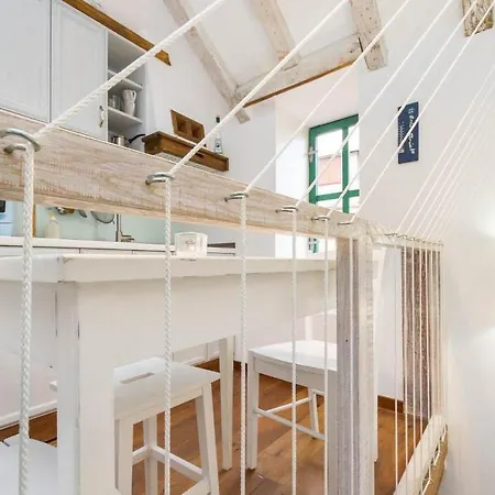 Apartment Charming Little House In Center Split